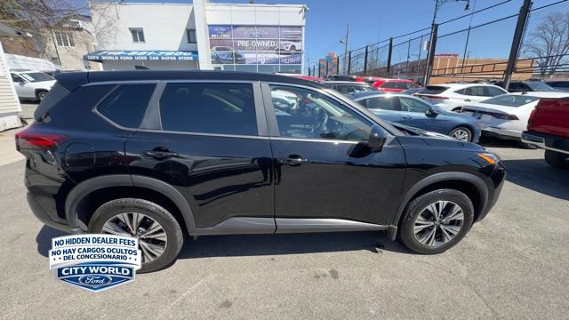 Used 2023 Nissan Rogue SV AWD/4WD image 4