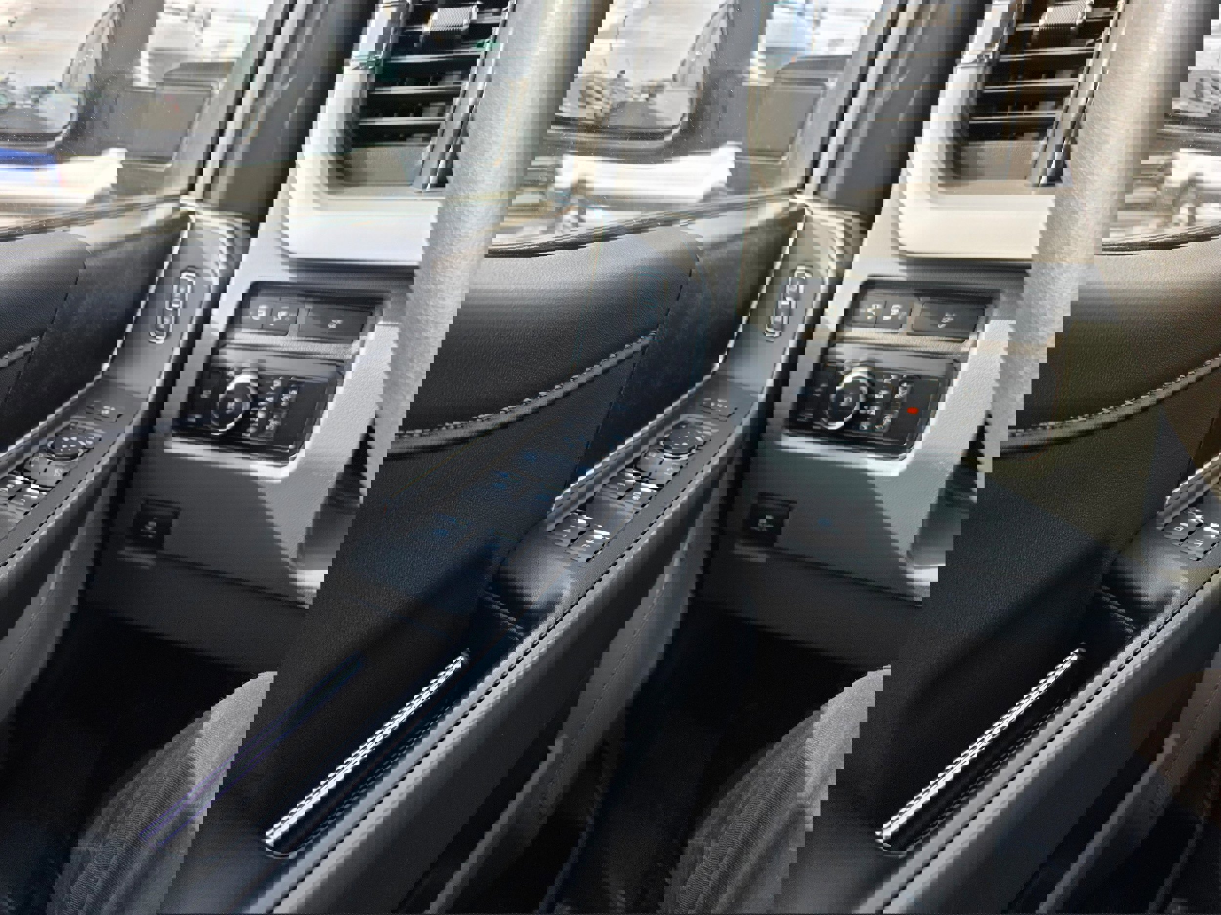 Certified 2023 Ford F250 XLT w/ XLT Premium Package image 19