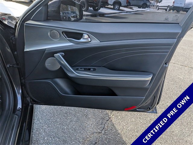 Used 2022 Kia Stinger GT2 image 32