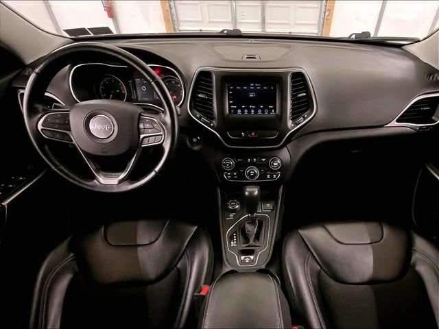 Used 2020 Jeep Cherokee Latitude Plus AWD/4WD image 14