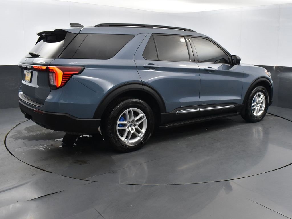 Certified 2025 Ford Explorer Active image 5