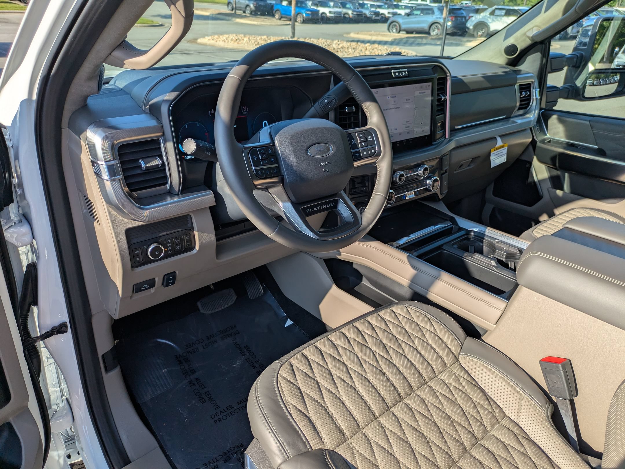 Certified 2026 Ford F250 Platinum w/ Platinum Plus Package AWD/4WD image 15
