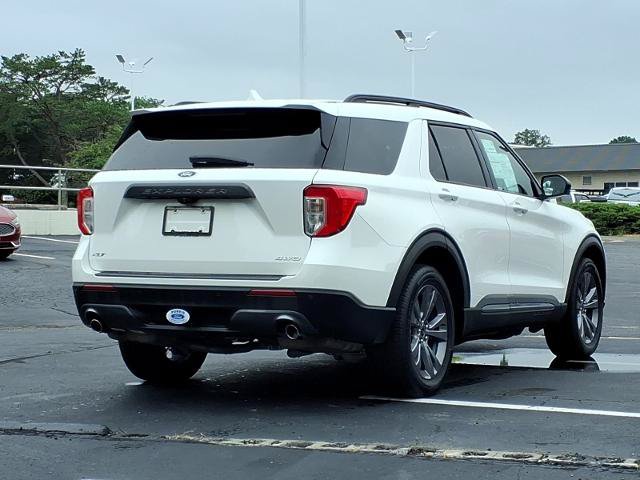 Certified 2022 Ford Explorer XLT w/ Equipment Group 202A AWD/4WD image 5