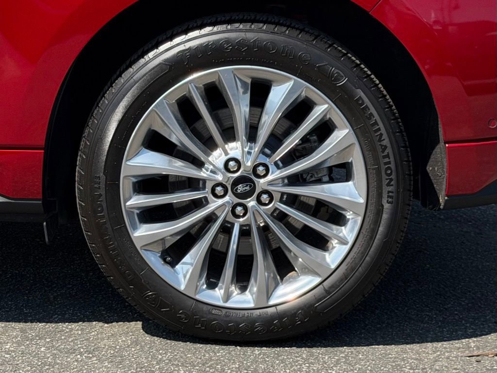 Certified 2022 Ford Edge Titanium w/ Equipment Group 301A image 11