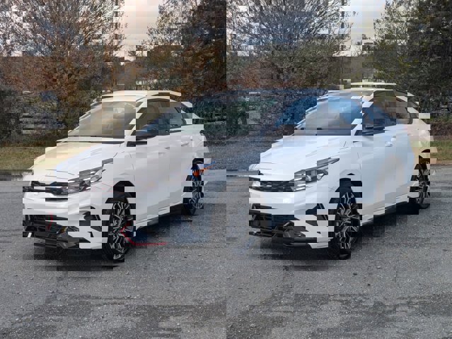 Used 2024 Kia Forte GT-Line w/ GT-Line Premium Package image 8