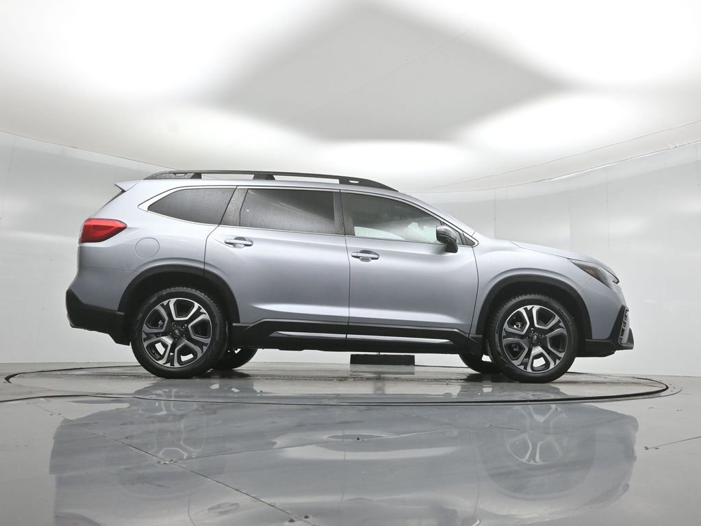 Used 2023 Subaru Ascent Limited w/ Technology Package image 11