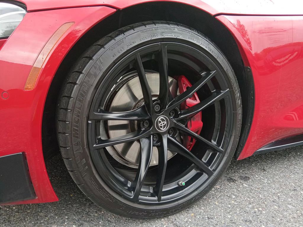 Used 2020 Toyota Supra Launch Edition w/ Driver Assist Package RWD image 12