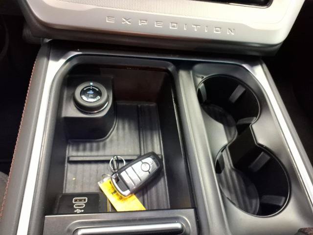 Certified 2025 Ford Expedition Max Active RWD image 22
