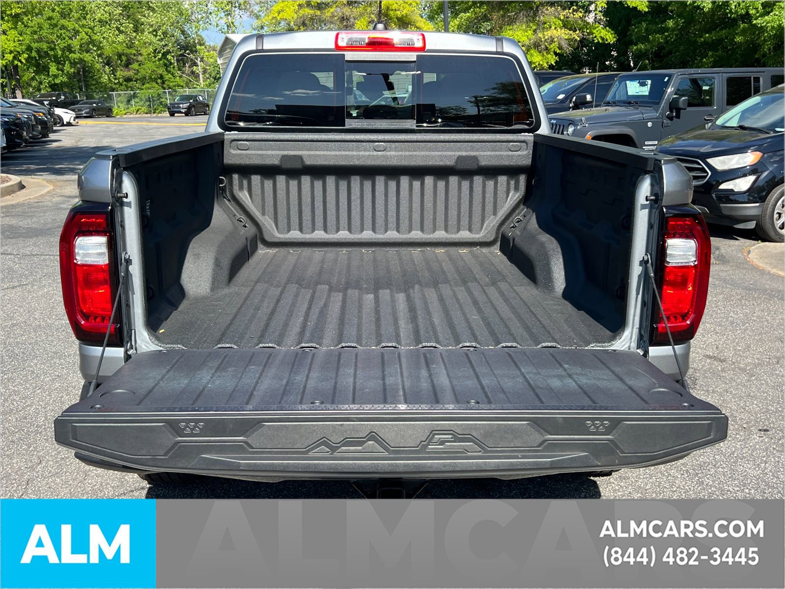 Used 2025 GMC Canyon Elevation RWD image 21