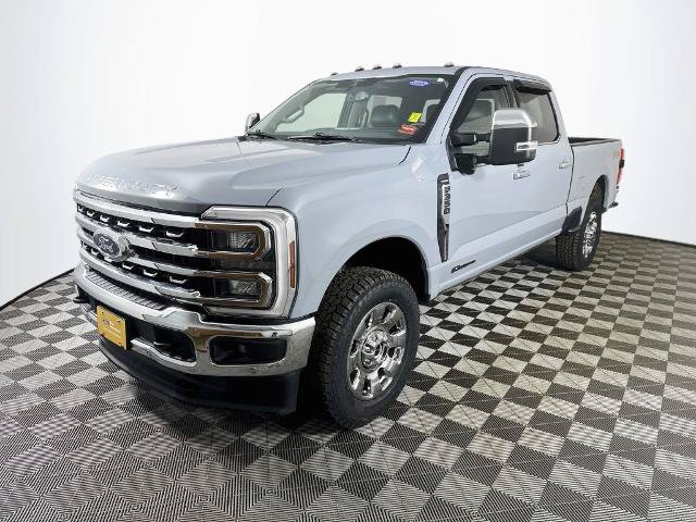 Certified 2025 Ford F350 Lariat w/ Lariat Ultimate Package AWD/4WD image 3