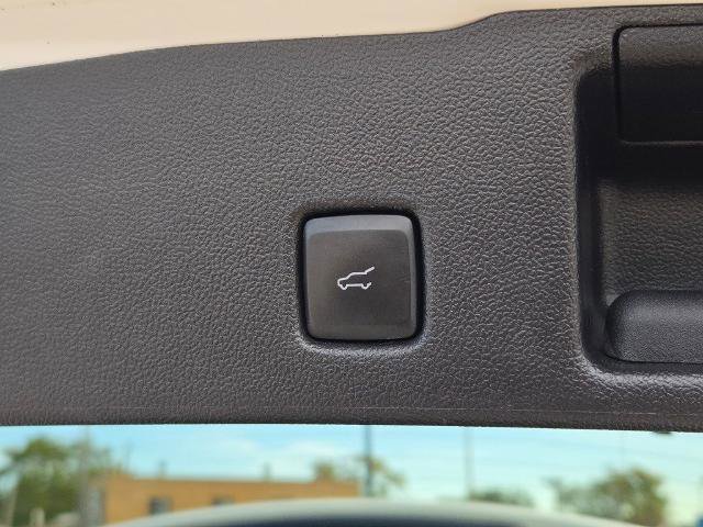 Certified 2022 Ford Escape Titanium w/ Titanium Elite Package image 16