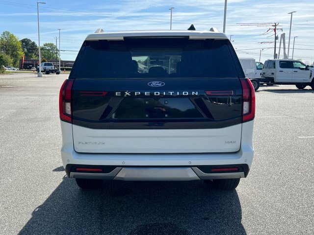 Certified 2025 Ford Expedition Max Platinum w/ Driver's Package AWD/4WD image 5
