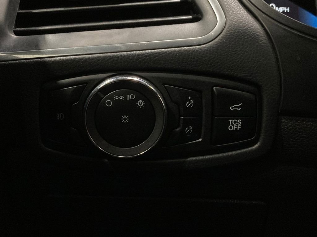 Certified 2024 Ford Edge Titanium image 25