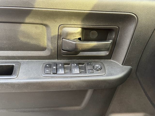 Used 2020 RAM 1500 Express RWD image 22