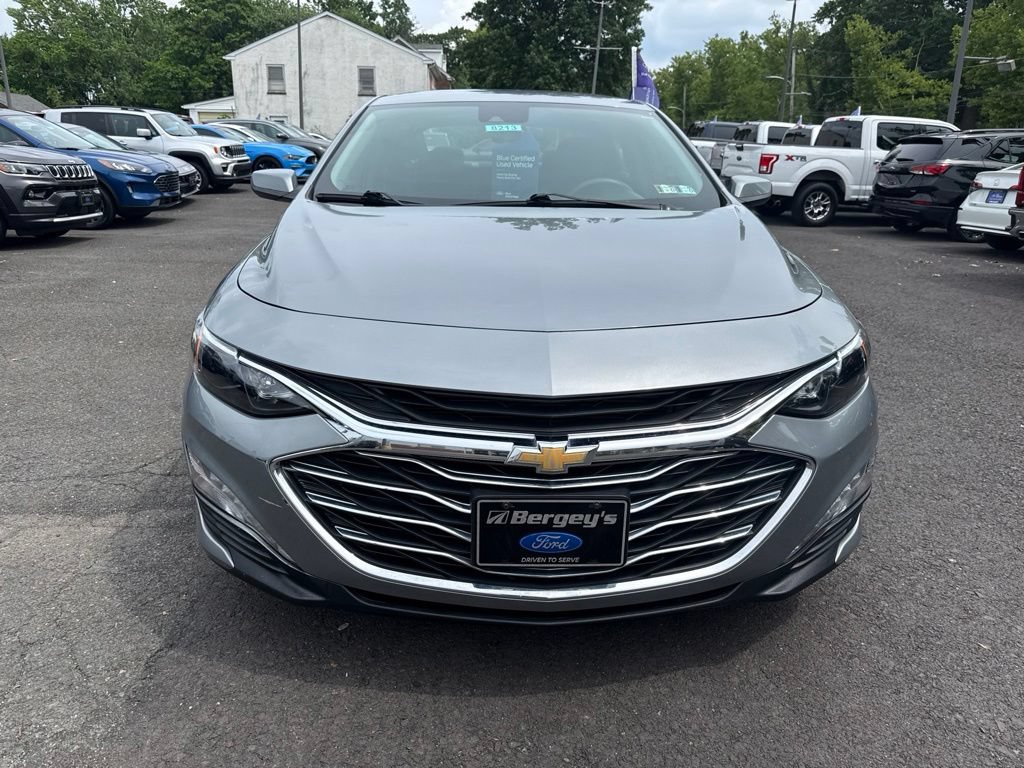 Used 2024 Chevrolet Malibu LT FWD image 2