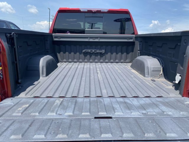 Used 2023 GMC Sierra 1500 AT4 w/ Technology Package AWD/4WD image 10