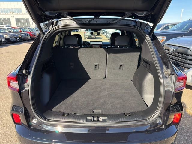 Certified 2023 Ford Escape ST-Line Elite w/ Premium Technology Package image 12