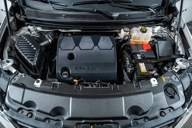 Used 2020 Chevrolet Traverse Premier w/ Redline Edition image 22