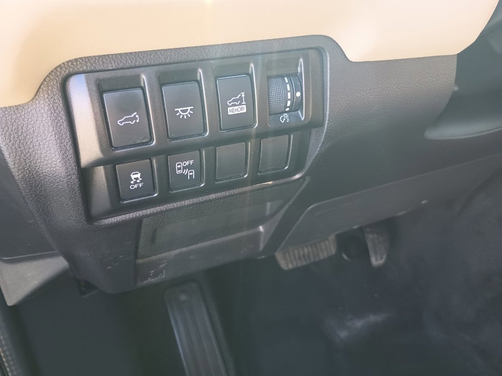 Used 2022 Subaru Ascent Touring AWD/4WD image 13