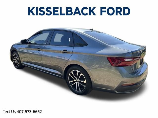 Used 2025 Volkswagen Jetta Sport FWD image 5