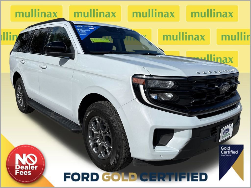 Certified 2025 Ford Expedition Active image 1