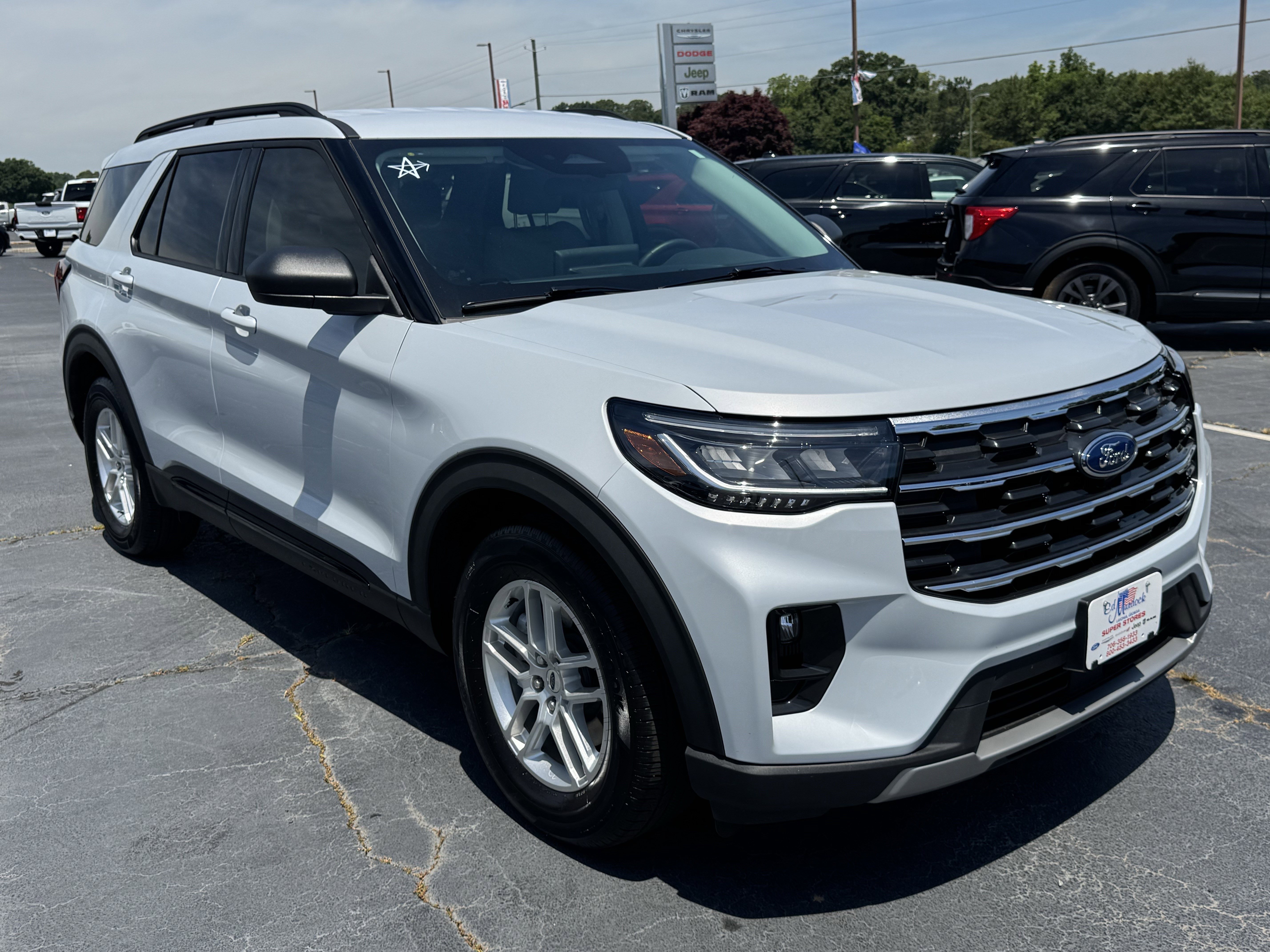 Certified 2026 Ford Explorer Active w/ Active Comfort Package RWD image 4