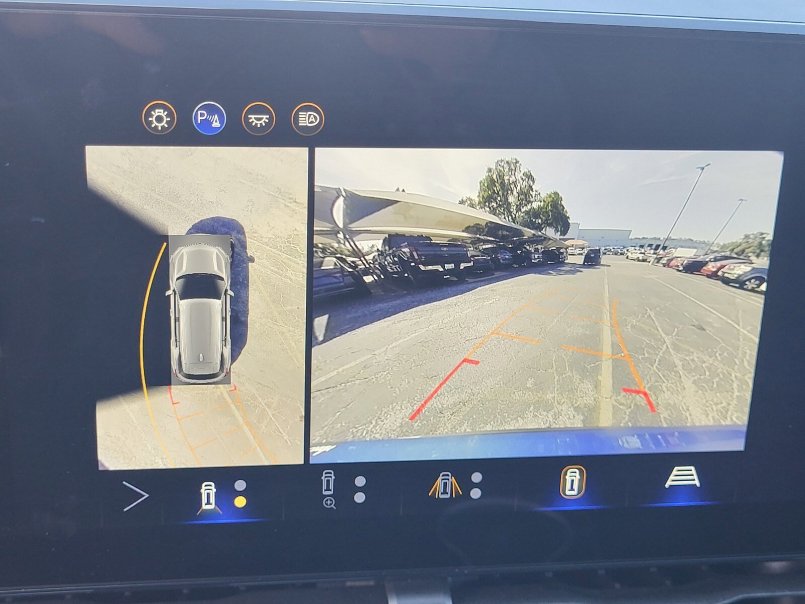 Used 2025 Chevrolet Equinox LT w/ Convenience Package II image 21