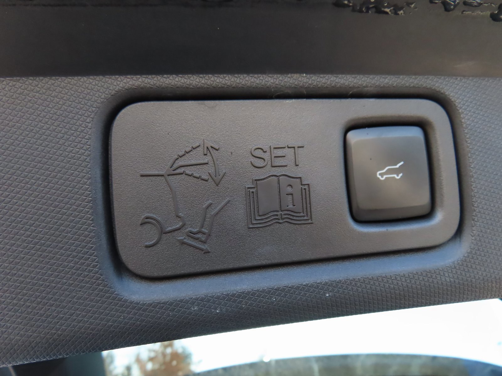 Certified 2022 Ford Mustang Mach-E GT w/ GT Performance Edition image 32