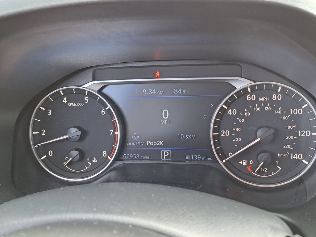 Used 2024 Nissan Altima 2.5 SV FWD image 10