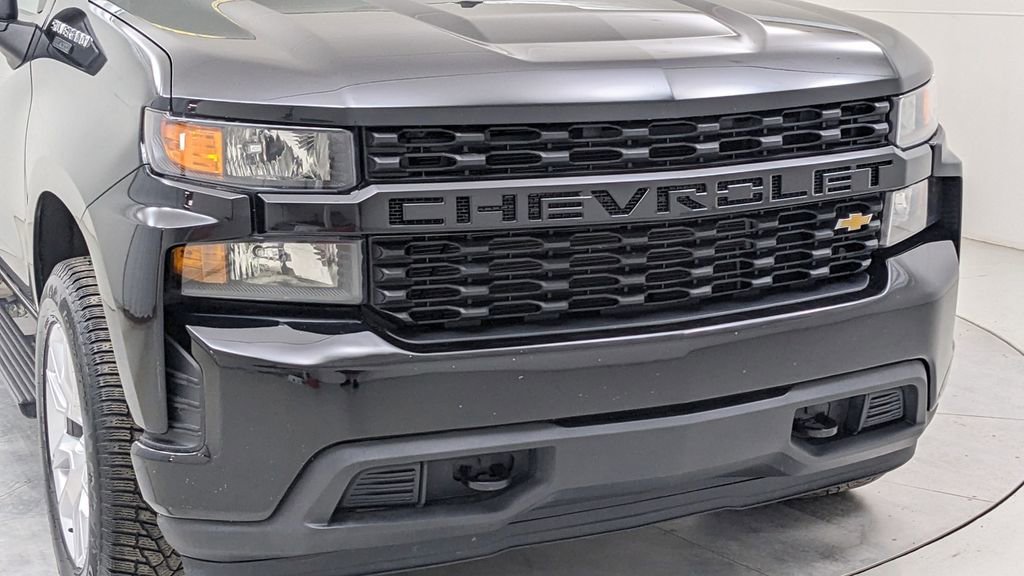 Used 2021 Chevrolet Silverado 1500 Custom AWD/4WD image 39