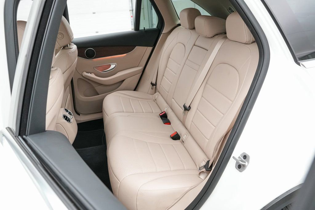 Used 2022 Mercedes-Benz GLC 300 4MATIC image 23