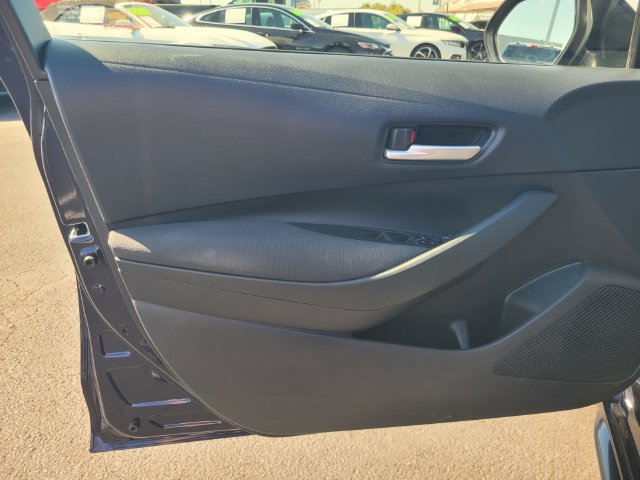 Used 2020 Toyota Corolla LE FWD image 18