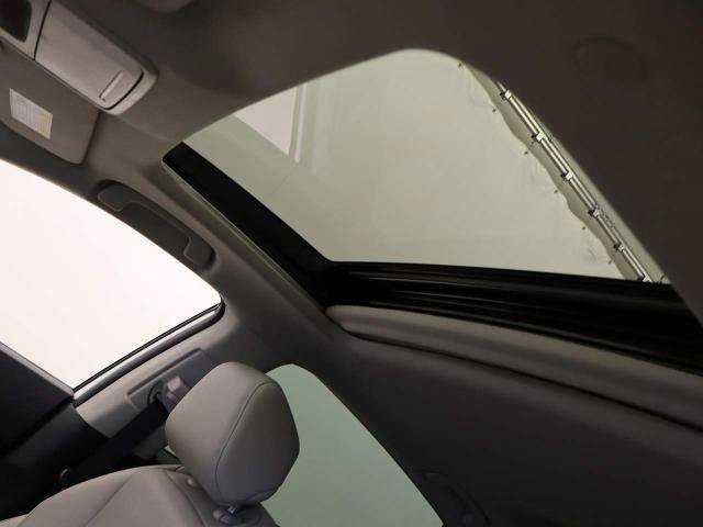 Used 2024 Honda Accord EX-L image 17