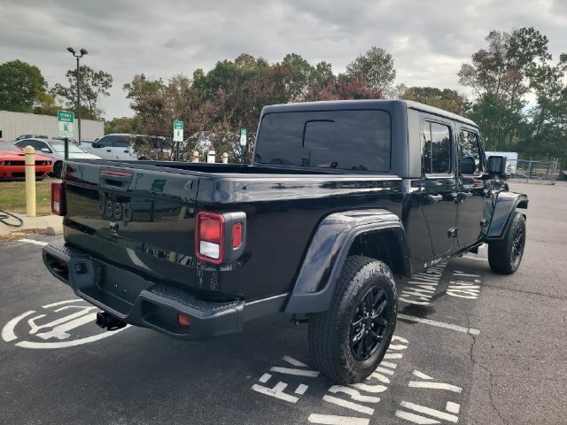Used 2023 Jeep Gladiator Sport AWD/4WD image 5