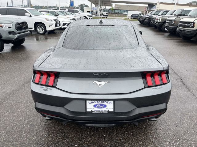 Certified 2025 Ford Mustang Coupe RWD image 4