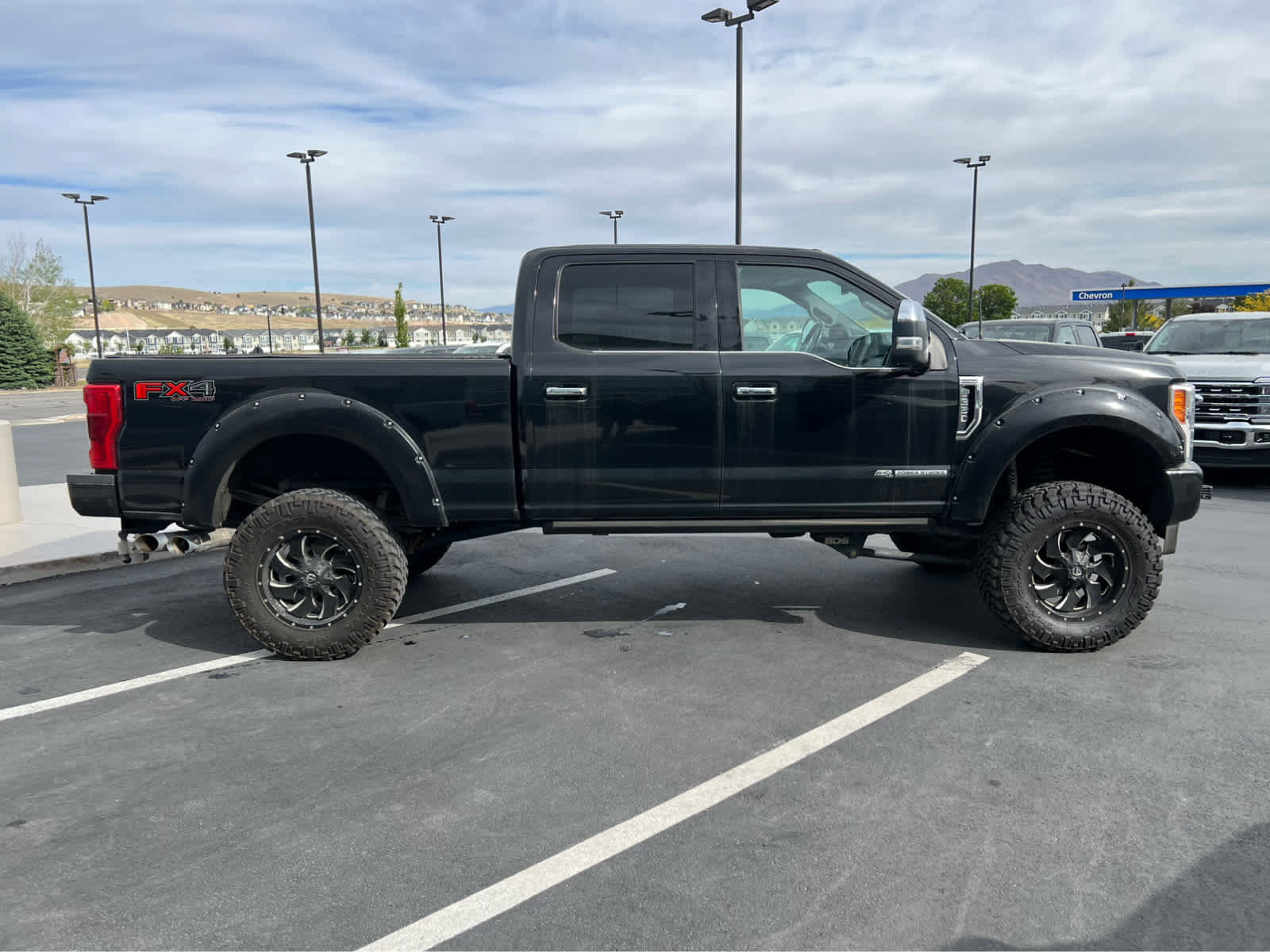 Certified 2018 Ford F350 Platinum w/ Platinum Ultimate Package AWD/4WD image 6