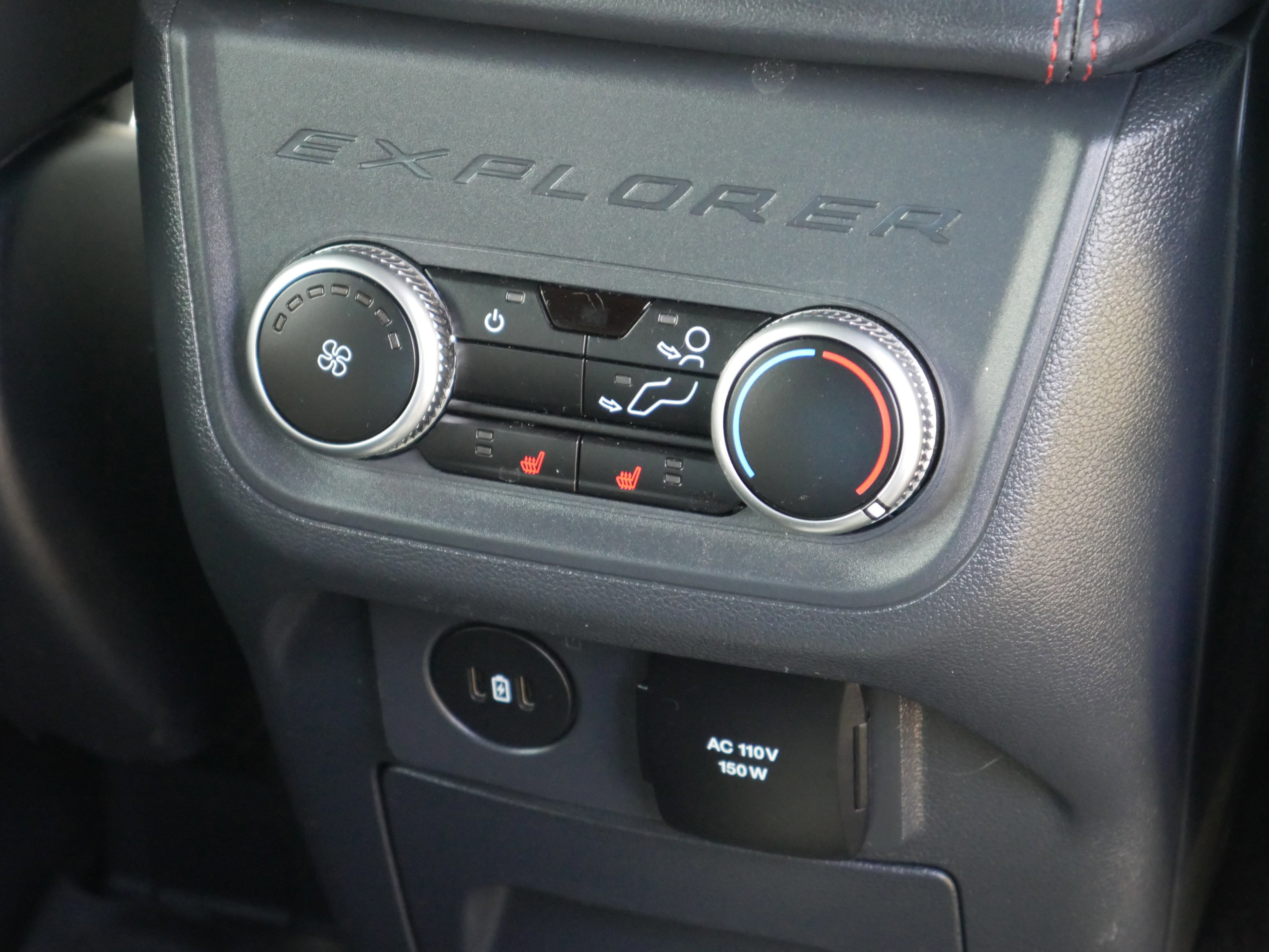 Certified 2025 Ford Explorer ST AWD/4WD image 41