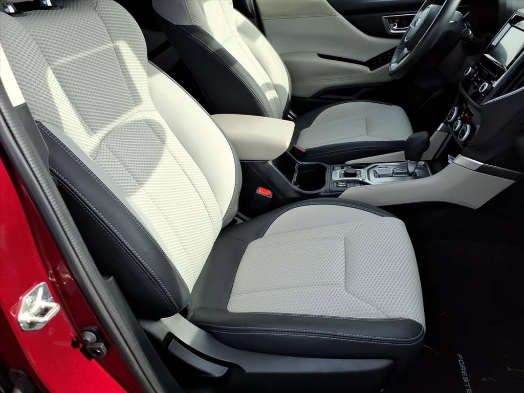 Used 2022 Subaru Forester Premium image 8