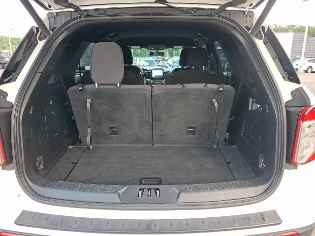 Certified 2020 Ford Explorer XLT w/ Comfort Package AWD/4WD image 28