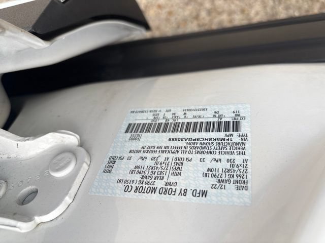 Certified 2023 Ford Explorer Platinum w/ Class IV Trailer Tow Package AWD/4WD image 12