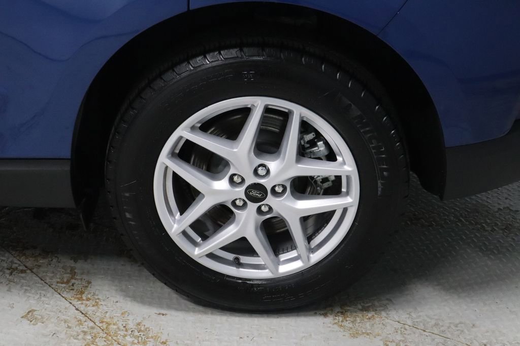 Certified 2024 Ford Edge SEL w/ Convenience Package AWD/4WD image 16
