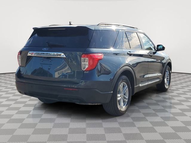 Certified 2022 Ford Explorer XLT image 2