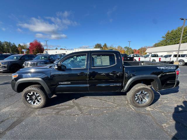 Used 2020 Toyota Tacoma TRD Off-Road AWD/4WD image 2