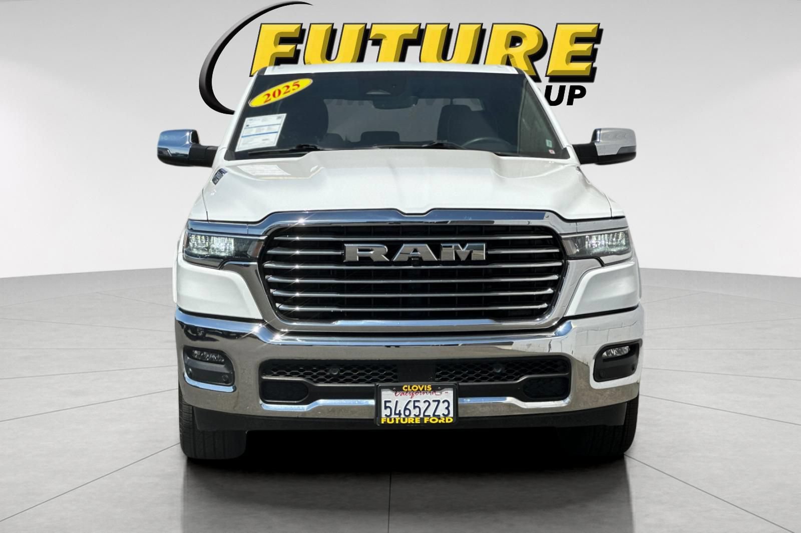 Used 2025 RAM 1500 Laramie AWD/4WD image 8