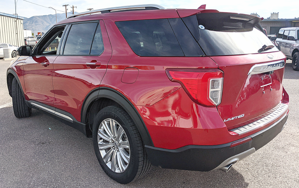 Certified 2020 Ford Explorer Limited AWD/4WD image 4