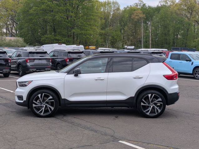 Used 2019 Volvo XC40 T5 R-Design AWD/4WD image 6