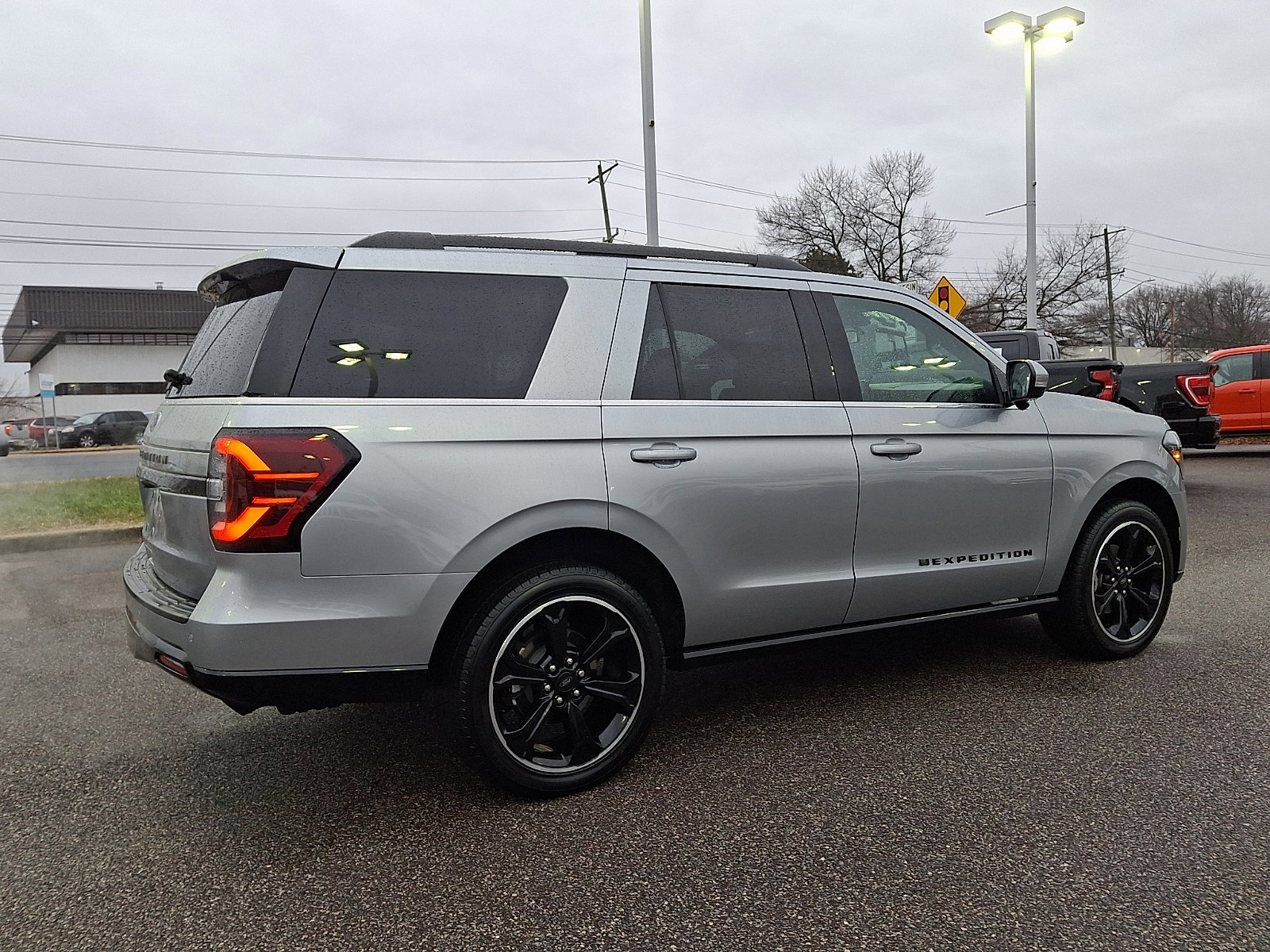 Certified 2023 Ford Expedition Limited image 8