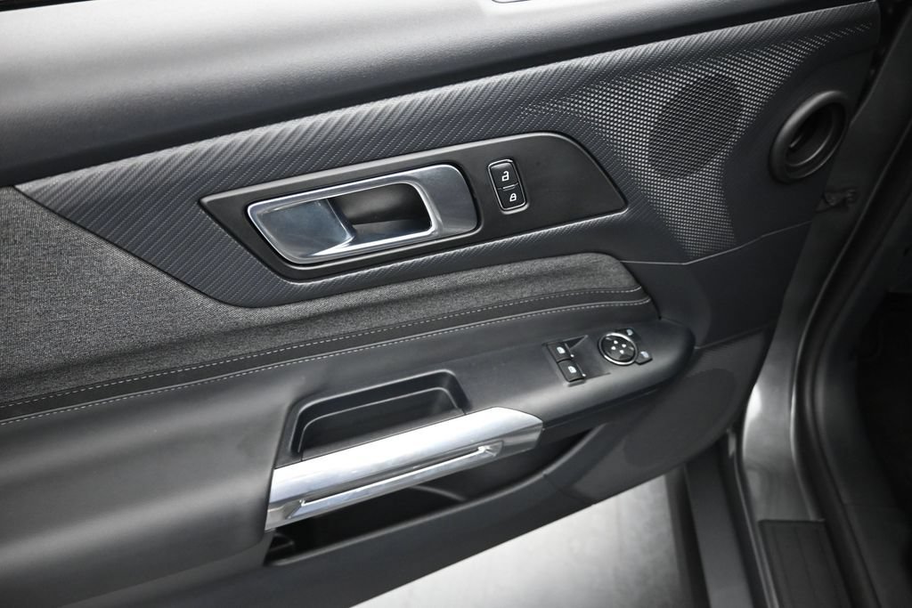 Certified 2025 Ford Mustang Coupe RWD image 11