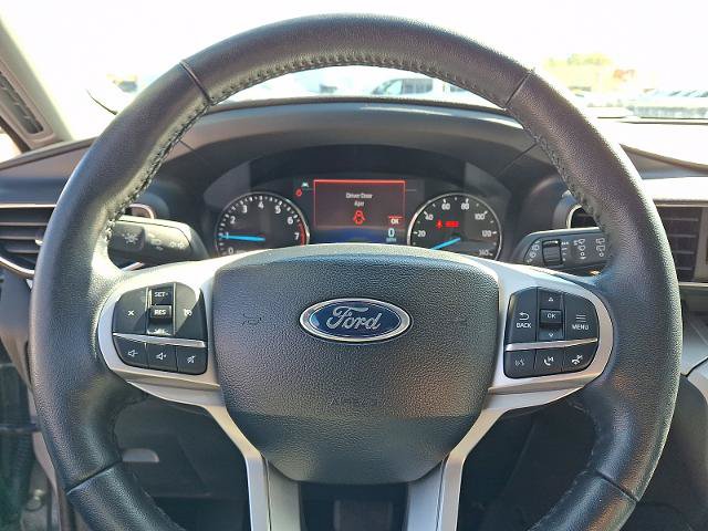 Certified 2023 Ford Explorer XLT w/ Equipment Group 202A AWD/4WD image 19