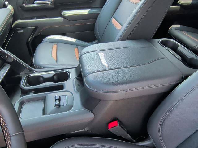 Used 2024 GMC Sierra 2500 AT4 w/ AT4 Premium Plus Package AWD/4WD image 32